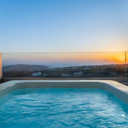 Cinnamon Villa With Private Hot Tub Pyrgos Kallistis ภายนอก รูปภาพ