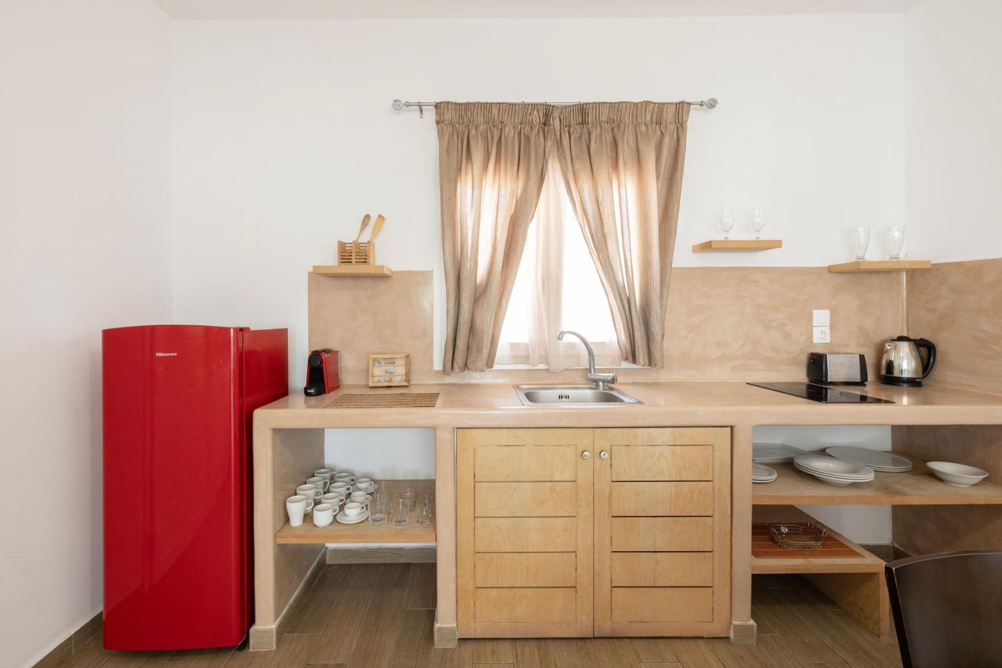 Cinnamon Villa With Private Hot Tub Pyrgos Kallistis ภายนอก รูปภาพ